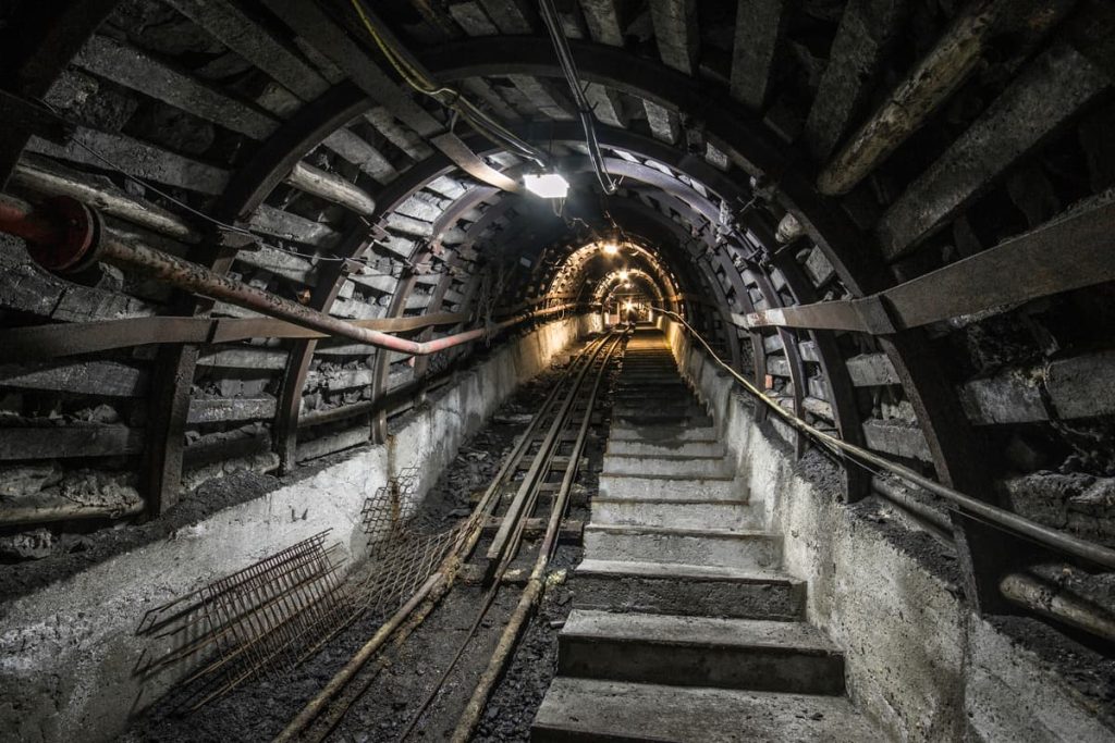 Scientists-propose-turning-abandoned-mines-into-gravity-batteries